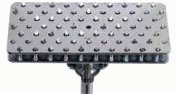 Spot overseeder til forberedelse af jorden til eftersåning